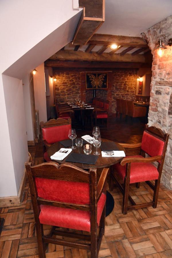 Alfred Russel Wallace Restaurant With Rooms Аск Екстер'єр фото